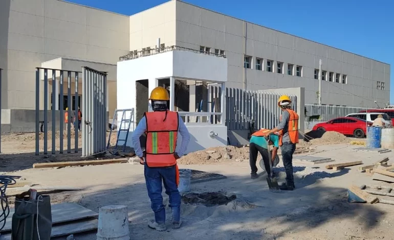 Con acceso restringido, inicia operaciones nuevo hospital