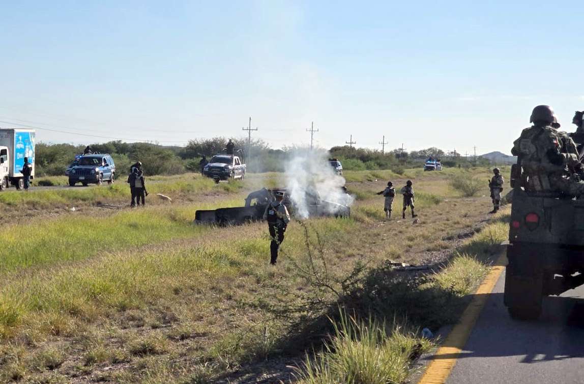 Reportan narcoenfrentamiento en carretera Jiménez a Parral, 4 muertos