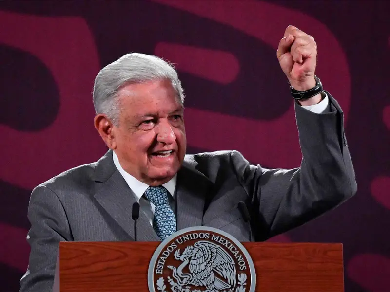 No hay fundamento legal para detener la reforma judicial: López Obrador