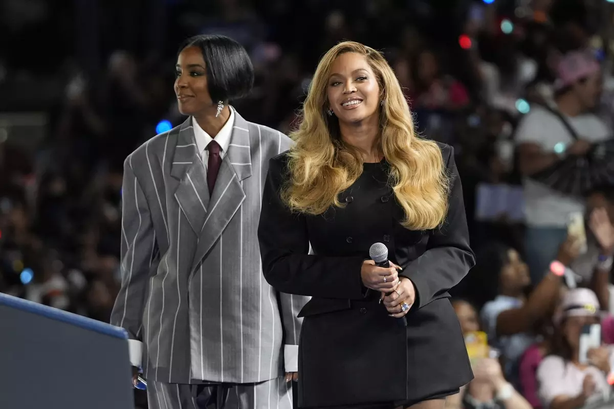 Beyoncé respalda a Harris en mitin en Houston: “Estoy aquí como una madre”