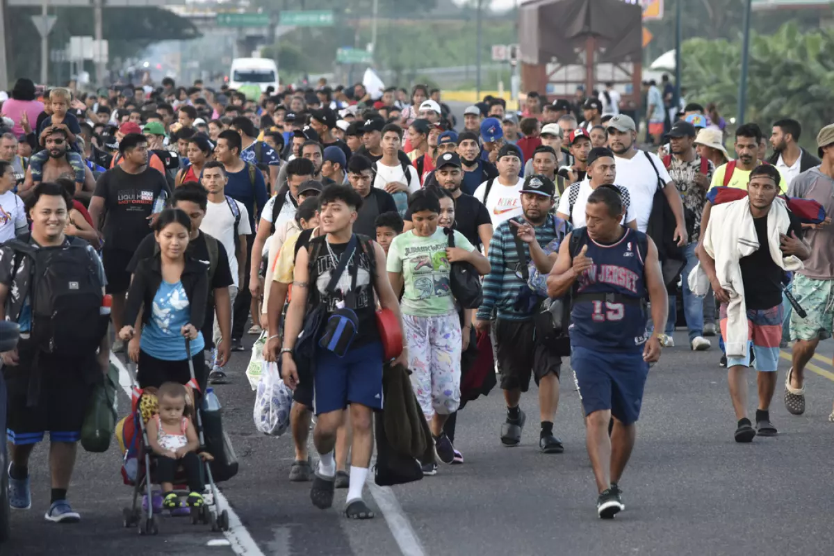 Gobierno de Biden endurece restricciones al asilo en la frontera