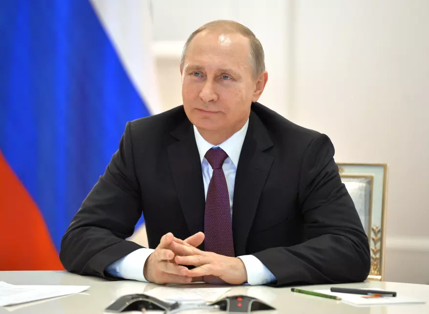 Rusia promulga duras leyes en contra de la disidencia
