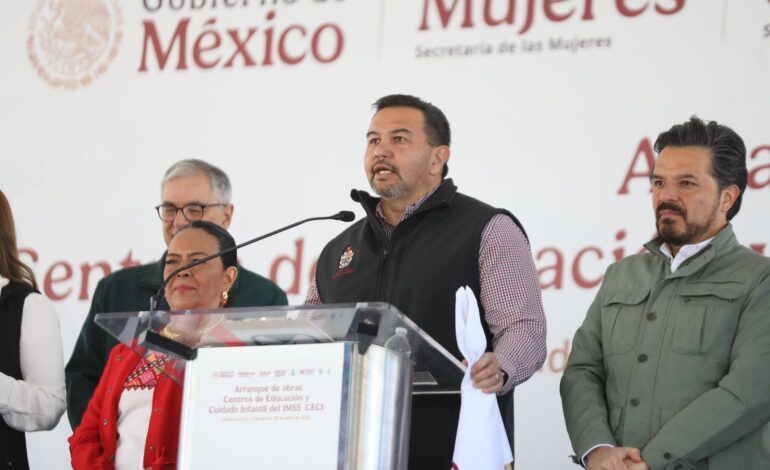 Gobierno Municipal y Federal colocan la primera piedra de los CECI en Cd Juárez