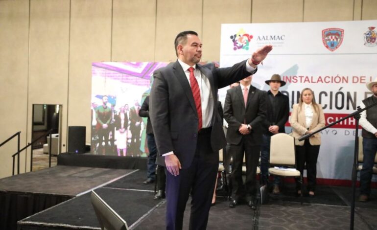 Toma protesta Cruz Pérez Cuéllar como coordinador estatal de Asociación de Autoridades Locales de México