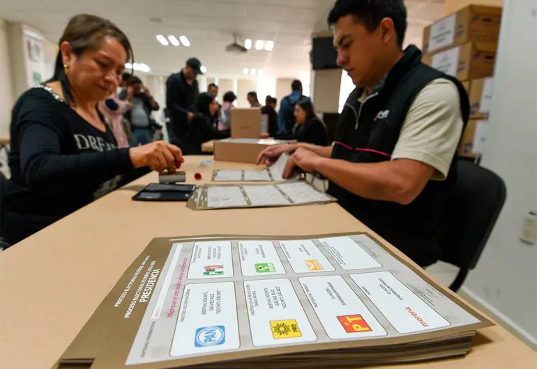 INE avanza en liquidación de cinco partidos políticos tras perder registro