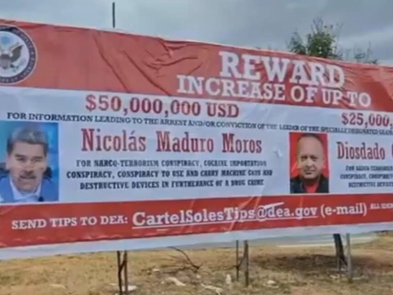 Enorme cartel con recompensa por Maduro aparece en frontera de Colombia y Venezuela