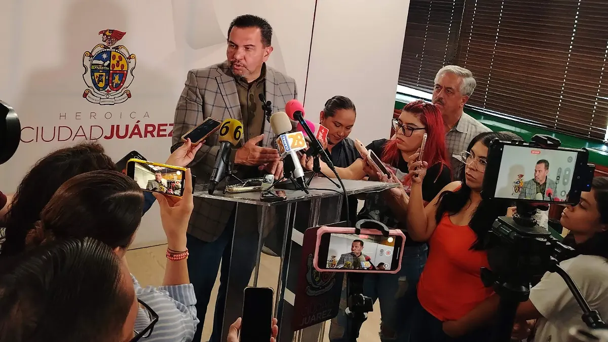 Informa alcalde de Juárez Cruz Pérez Cuéllar que se reforzará vigilancia en agentes con actividades extra laborales