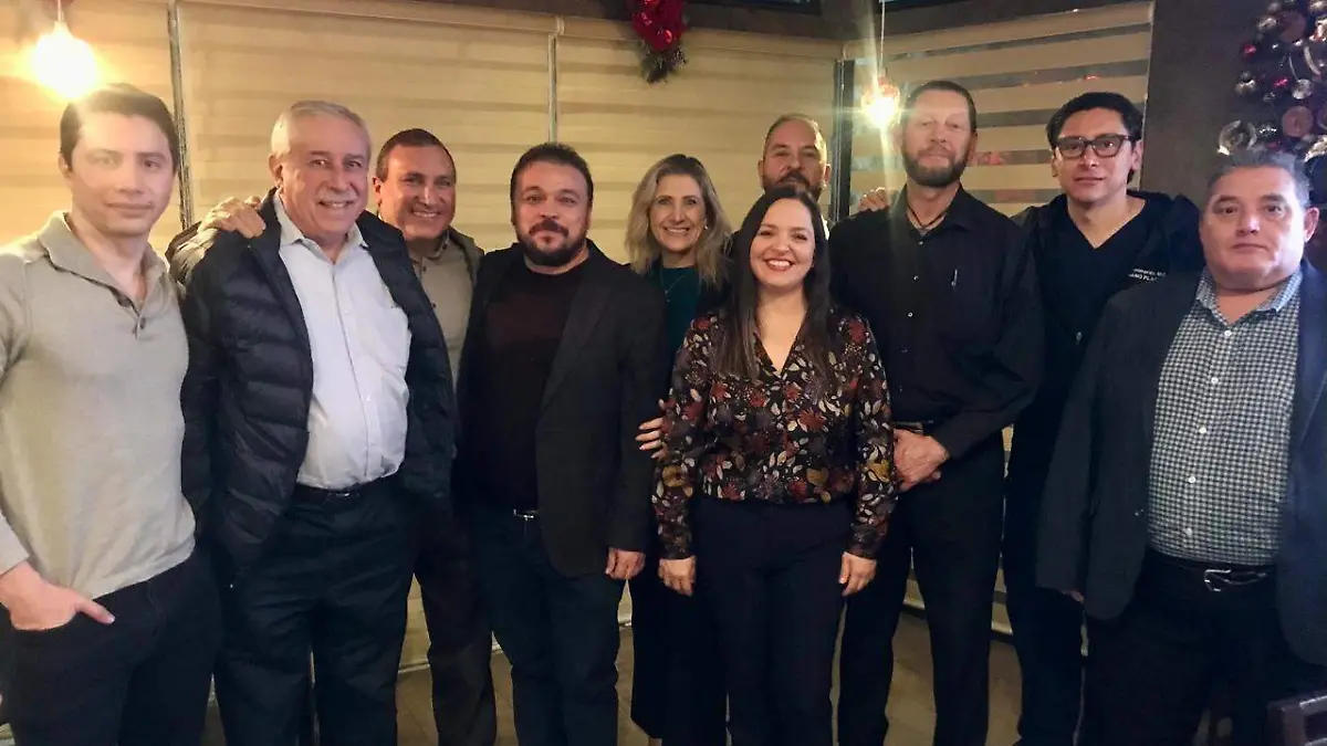 Denuncia Colegio de Cirujanos Plásticos que son extorsionados por “tanderos” de Facebook