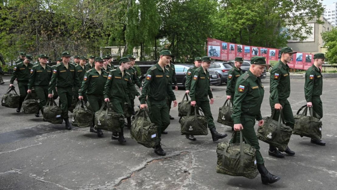 Putin activa nuevo reclutamiento: 135 mil jóvenes rusos serán llamados al servicio militar
