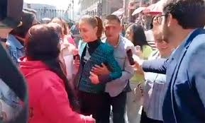 Presidenta mexicana denuncia ante la Fiscalía al hombre que la acosó en una calle