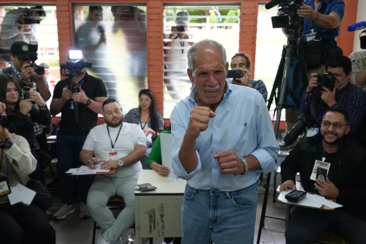 Conservador Nasry Asfura, respaldado por Trump, es elegido presidente de Honduras, declaran autoridades electorales