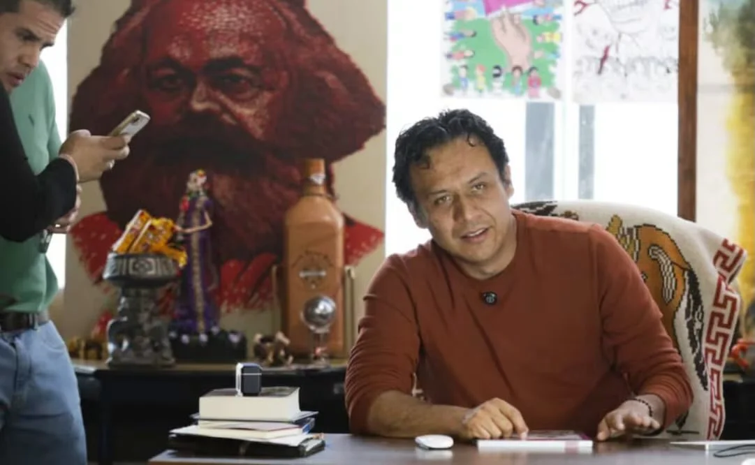 El venezolano e ideólogo Loaiza, cobró moche a empleados en la oficina de Marx Arriaga