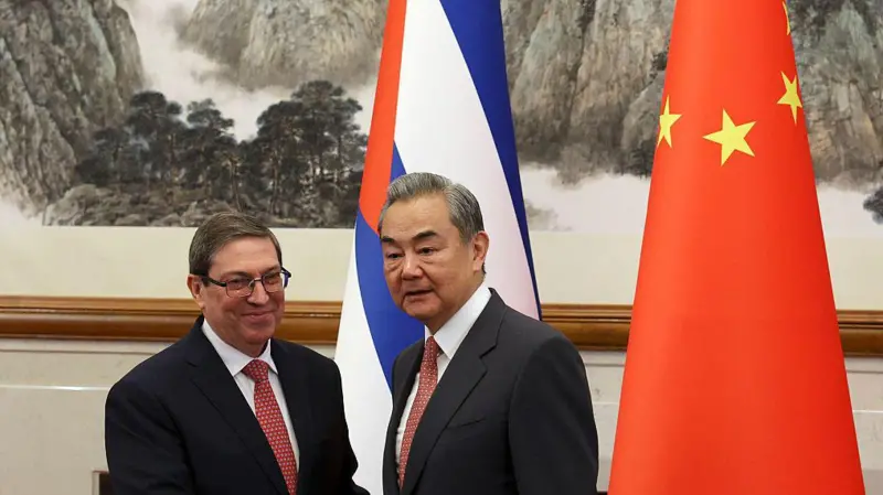 Por qué China no está apoyando más a su aliada Cuba frente a las presiones de Estados Unidos