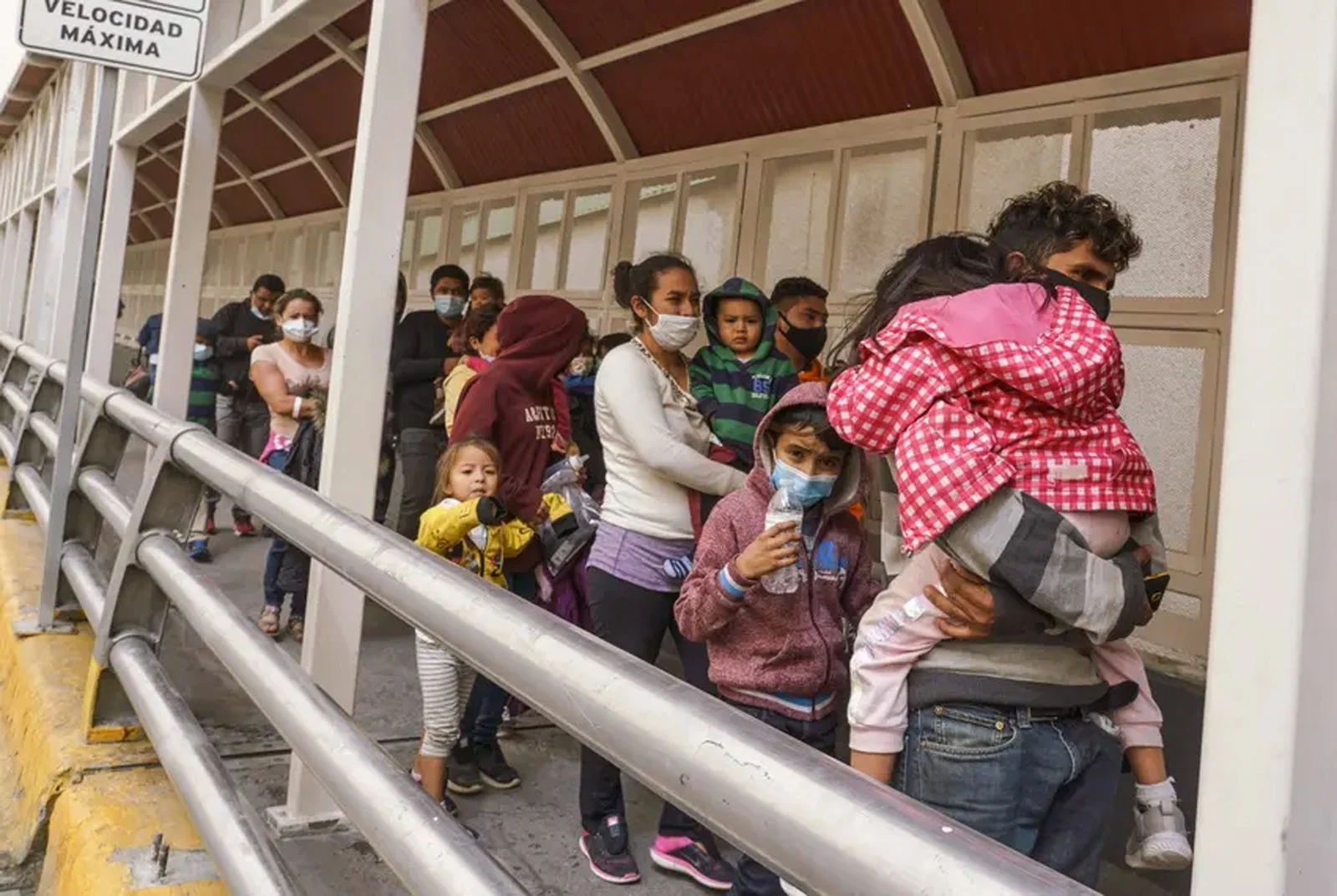Busca EU triplicar multas a deportables