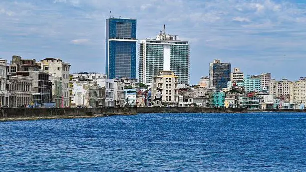 Las razones de Meliá, Iberostar y Blue Diamond, las mayores cadenas hoteleras de Cuba, para cesar operaciones en la isla “con efecto inmediato”