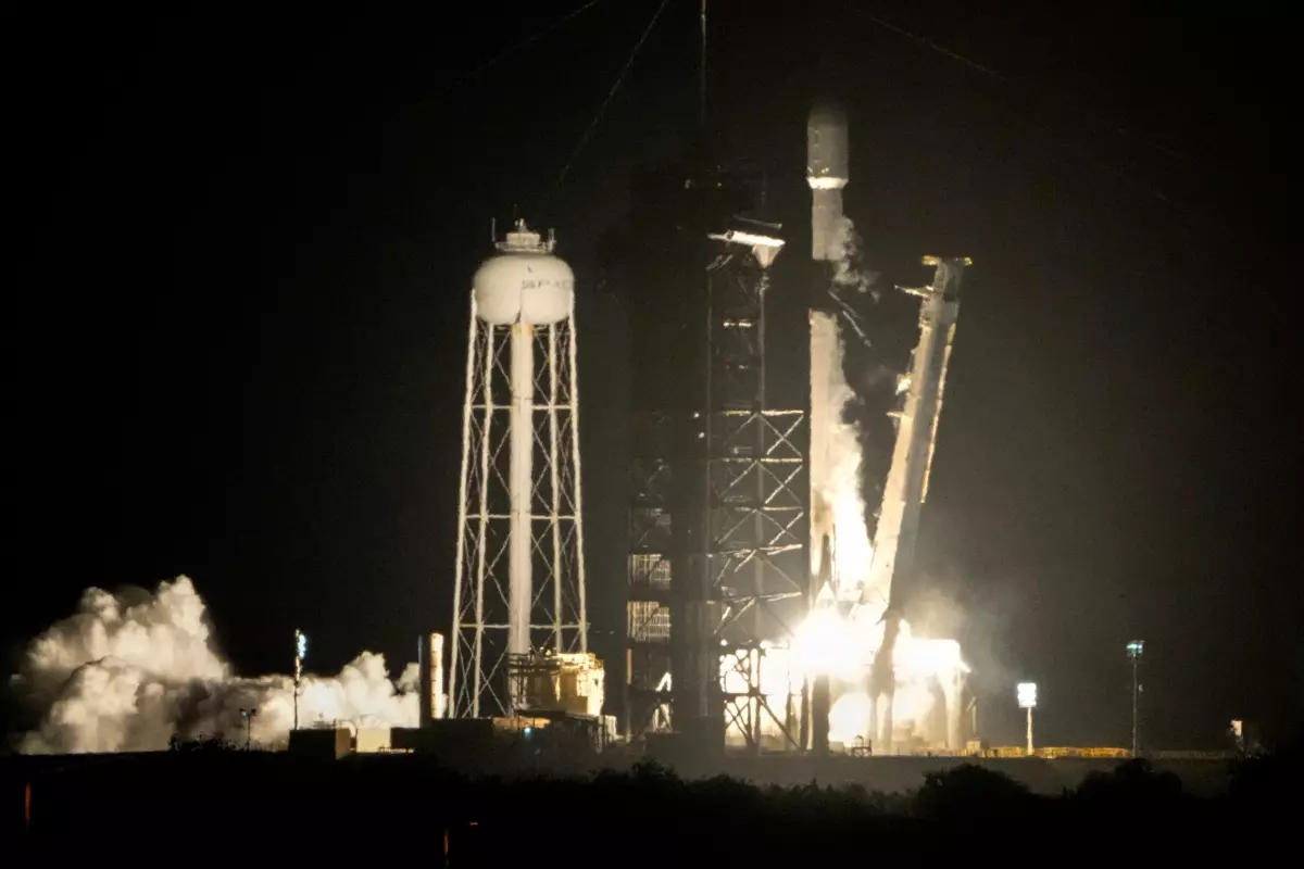 Expertos están seguros de que un cohete de SpaceX se estrelló contra la Luna